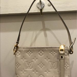 BRAND NEW Louis Vuitton Empriente Pouchette